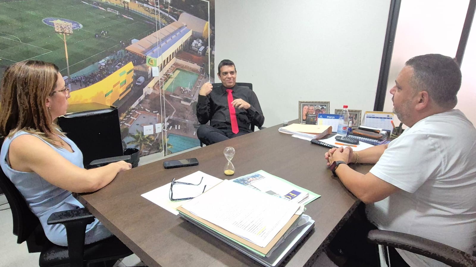 Mais dois veículos são disponibilizados para transporte de universitários a Rio Preto