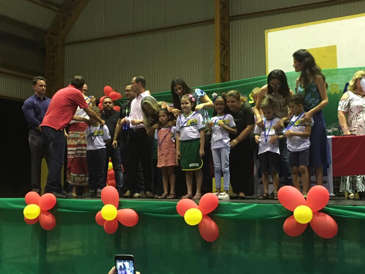 Vereador Walmir Chaveiro acompanhou a entrega de medalhas aos vencedores