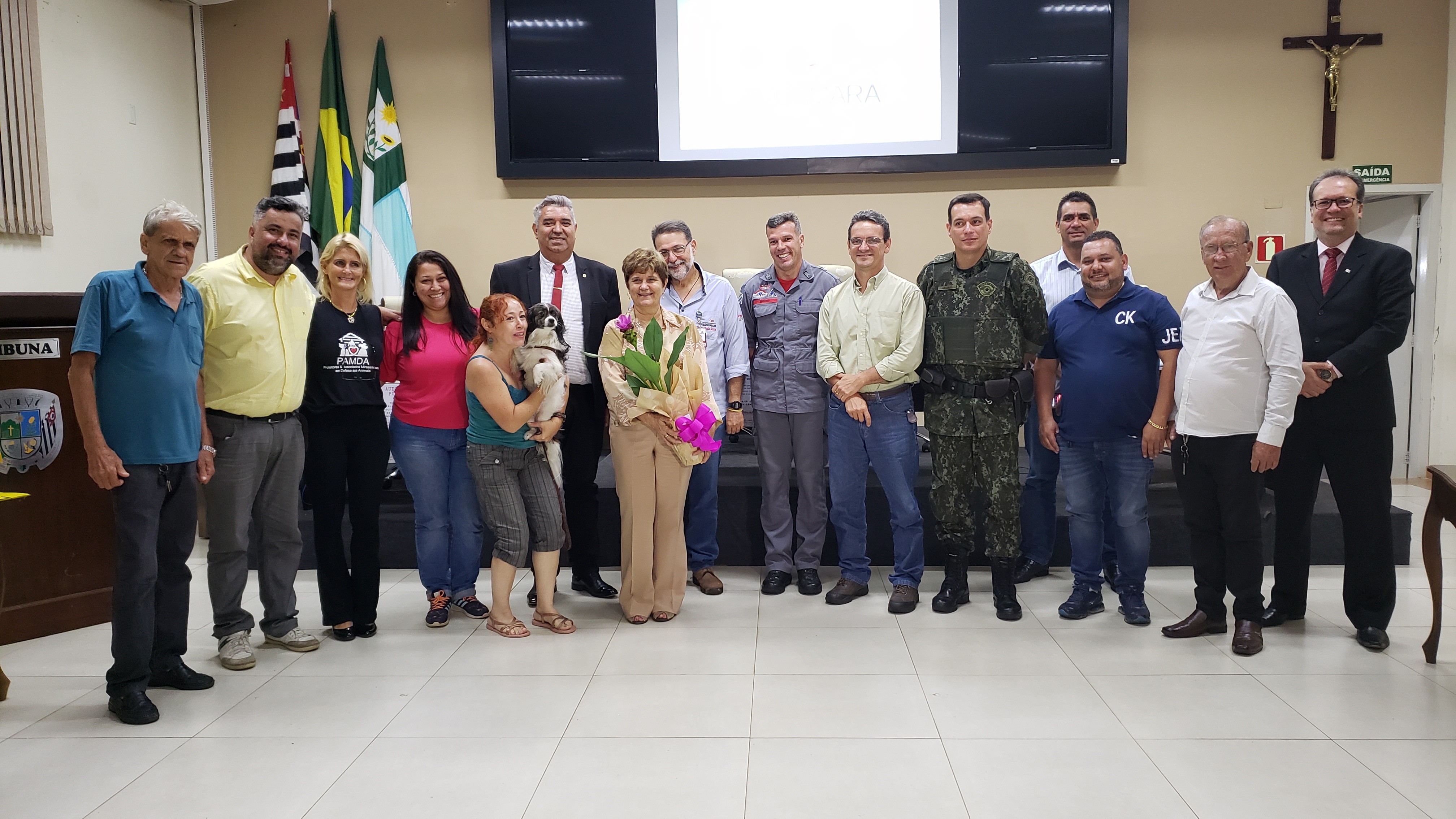 Audiência deu início à discussão para criar leis municipais de cuidados com animais