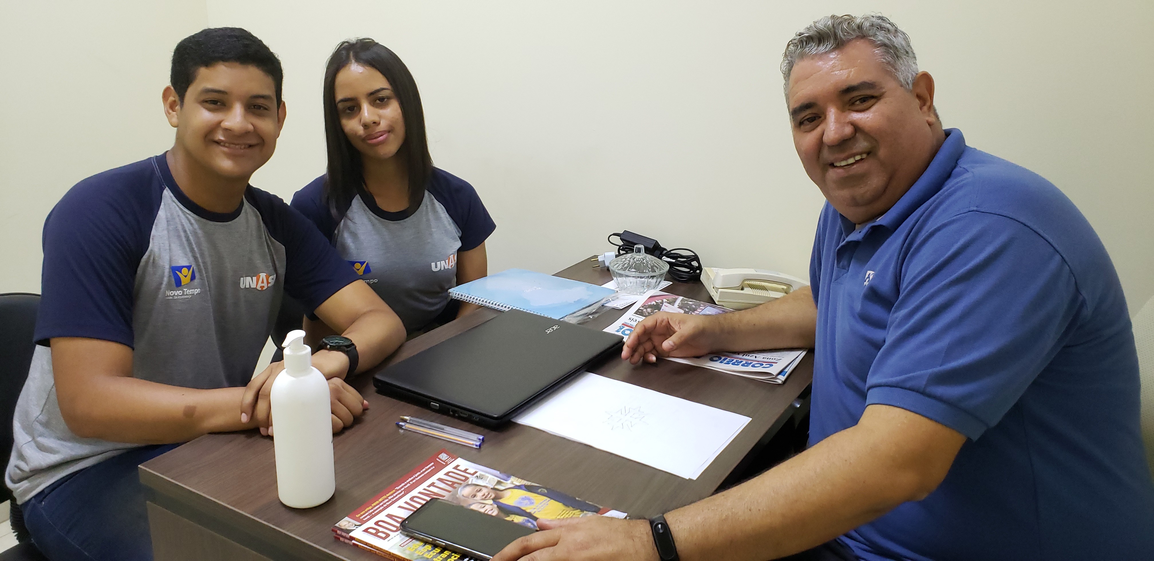 Jovens Leonardo e Vitória apresentaram proposta para mudança de hábitos