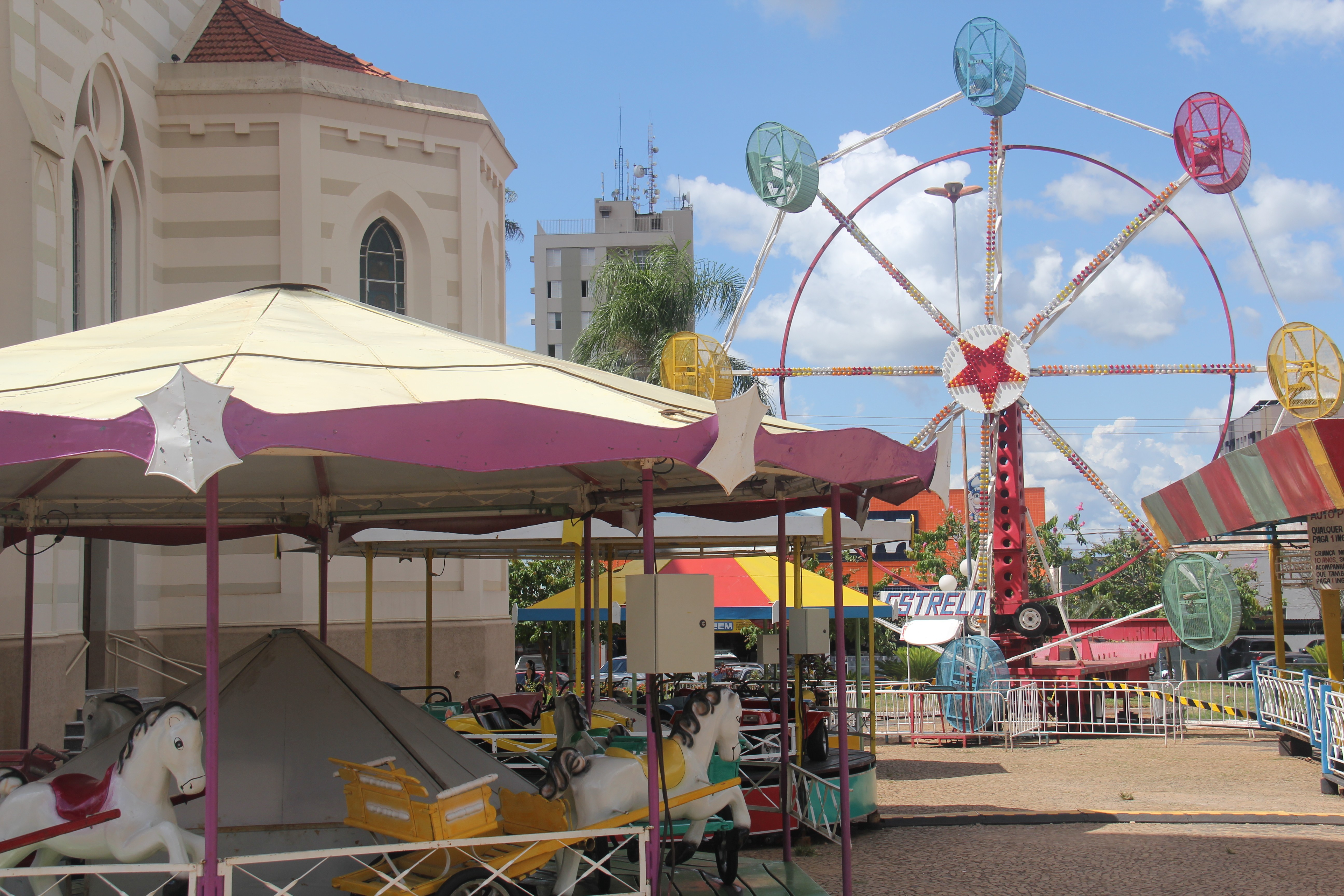 Praça da Matriz é o 'palco' da Festa de São Pedro